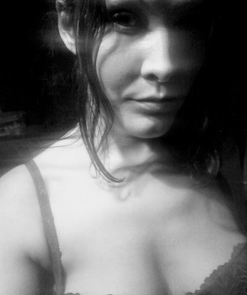 Со мной ты познаешь настоящее блаженство 💋 Я опытная и знаю, как доставить наслаждение и расслабление. У меня есть все необходимое для незабываемого вечера: страсть, ласка и сексуальная фантазия. Фото в профиле - 100% мои. Возможны индивидуальные программы, такие как экспресс массаж, стриптиз, эротический массаж. Получи океан удовольствия от встречи со мной. Все встречи проходят в атмосфере полной конфиденциальности и безопасности. Отзывы о моей работе говорят сами за себя. Живу в Москве, где буду рада встретить тебя и подарить незабываемые эмоции. Обещаю, ты точно не пожалеешь о встрече со мной! 💫💫💫 10835, 33 года